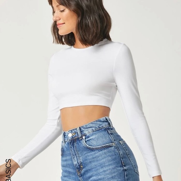 Solid Fitted Crop Top - Picture 1 of 2